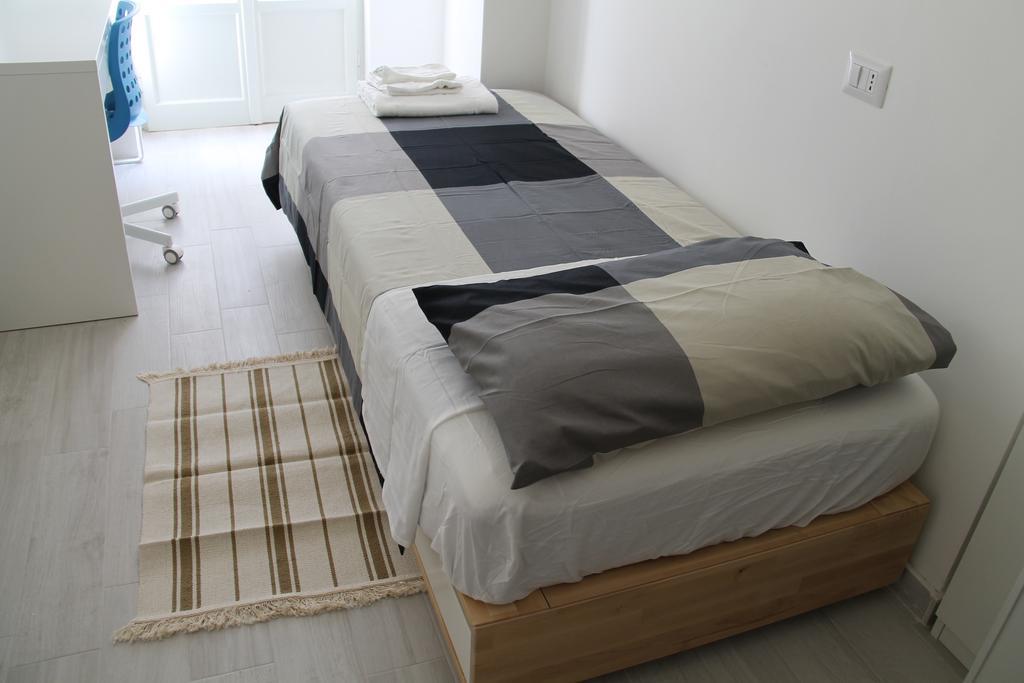Stephenson Apartment Милано Стая снимка
