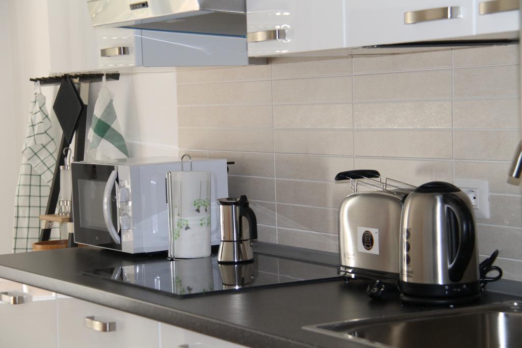 Stephenson Apartment Милано Стая снимка