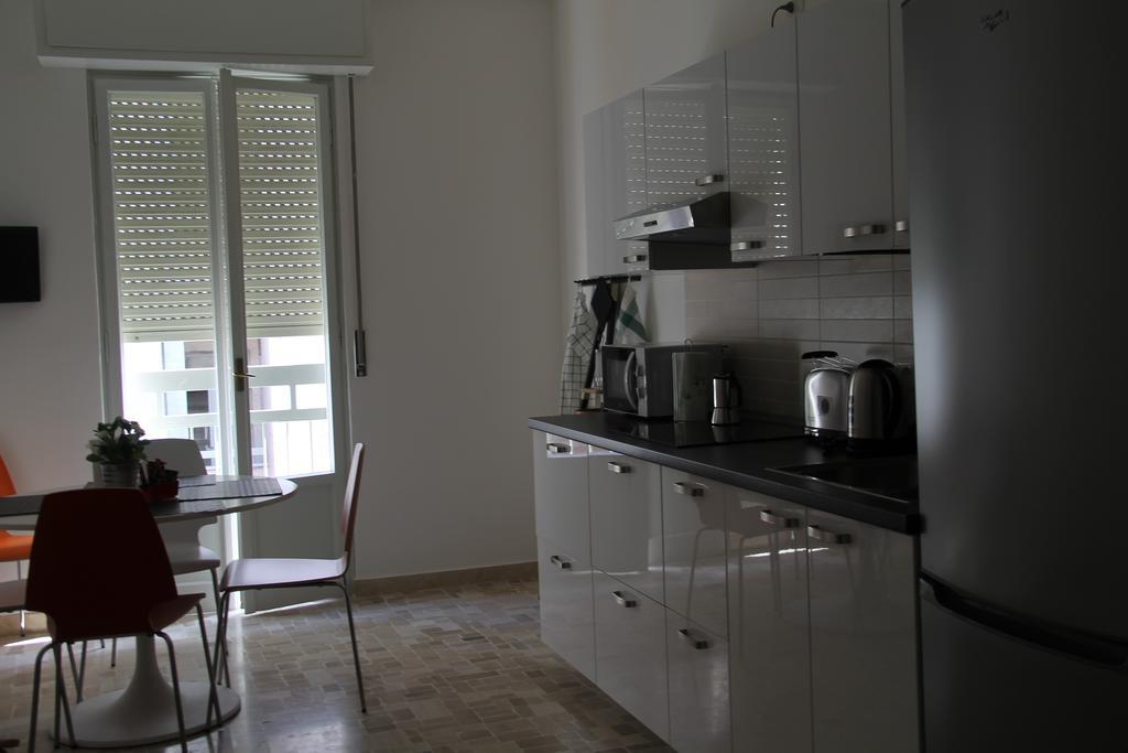 Stephenson Apartment Милано Стая снимка