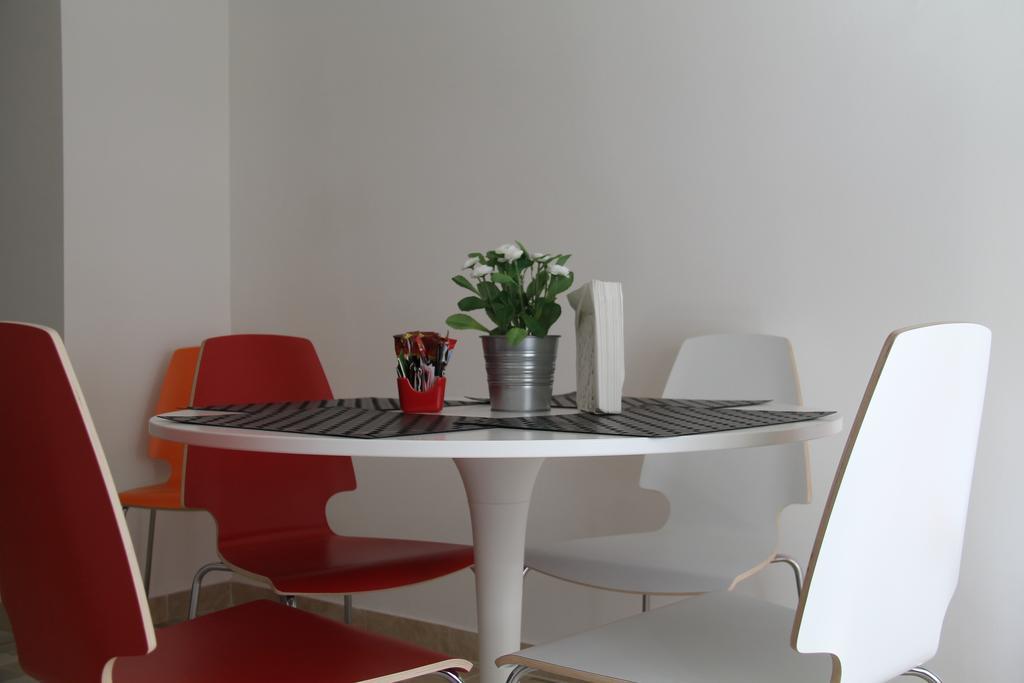 Stephenson Apartment Милано Стая снимка
