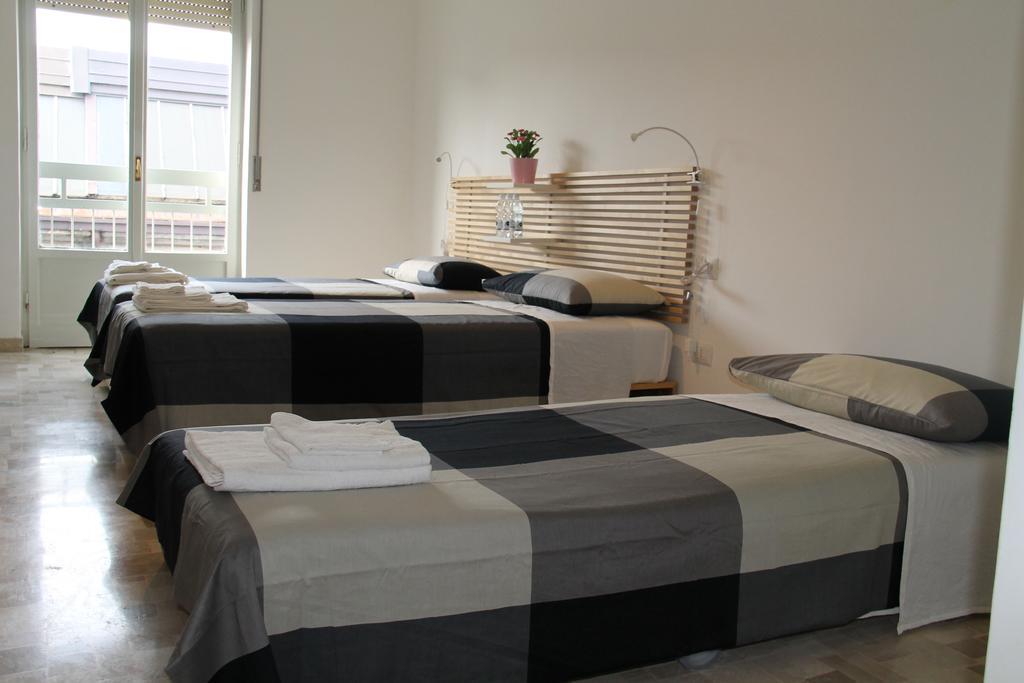 Stephenson Apartment Милано Стая снимка