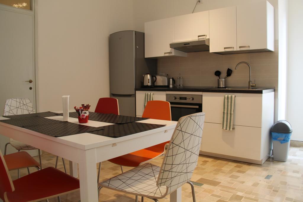 Stephenson Apartment Милано Стая снимка