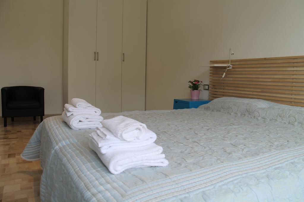 Stephenson Apartment Милано Стая снимка