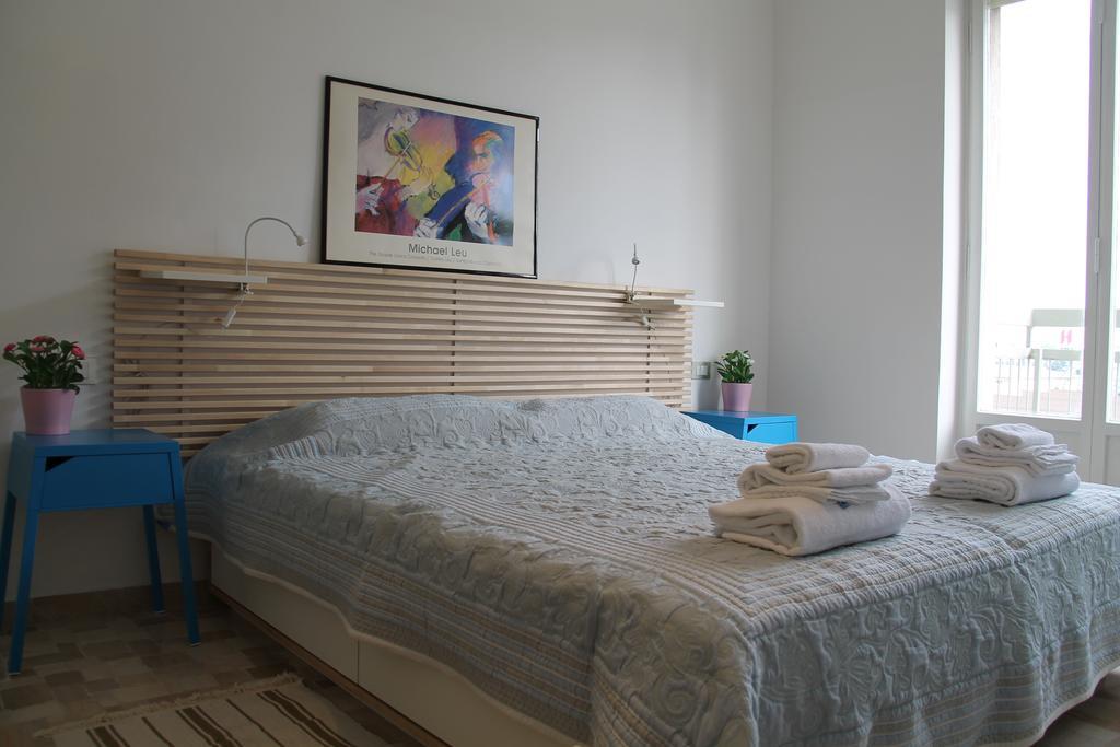 Stephenson Apartment Милано Стая снимка